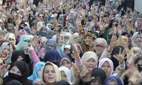 Demonstrasi menentang kekerasan terhadap sekte Syi’ah di Pakistan