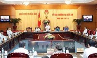 Pembukaan persidangan ke-18 Komite Tetap MN Vietnam