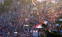 Demonstrasi besar-besaran di seluruh Mesir
