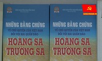 Pameran dengan tema “Hoang Sa, Truong Sa adalah milik Vietnam – bukti-bukti sejarah”