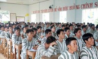 Kira-kira 15.000 narapidana mendapat remisi sehubungan dengan Hari Nasional Vietnam 2013