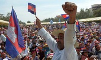 Kamboja: hari demonstrasi pertama yang dilakukan Partai CNRP berlangsung tanpa kekerasan