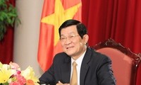 Presiden Truong Tan Sang menjawab interviu tentang kunjungan Presiden Rusia ke Vietnam