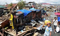 Supra-taufan Haiyan menimbulkan kerugian berat terhadap Filipina