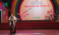 Aktivitas memikirkan Hari Raya Tet untuk kaum miskin diadakan di seluruh Vietnam