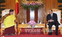 Deputi PM Nguyen Xuan Phuc menerima Gyalwang Drukpa