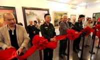 Pameran seni rupa tentang kemenangan Dien Bien Phu