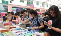 Festival Buku-2014 di kota Hanoi