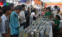 Pembukaan Pekan raya dan pameran industri dan perdagangan daerah ekonomi Nam Bo Timur