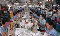 Zona-zona industri di kota Ho Chi Minh beraktivitas normal kembali