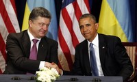 Presiden Amerika Serikat dan Presiden terpilih Ukraina melakukan pembicaraan di Polandia