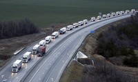 Rusia mengirim iringan truk bantuan kemanusiaan ke-8 ke Ukraina