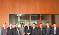 Delegasi Komisi Hubungan Luar Negeri MN Vietnam melakukan kunjungan di Meksiko dan Kolombia