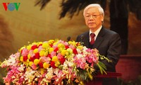 Rapat umum untuk memperingati ultah ke-85 berdirinya Partai Komunis Vietnam