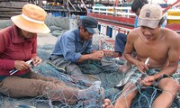 Hari Raya Tet bagi kaum nelayan di laut yang jauh