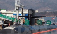 Angkatan Laut Republik Korea dan Amerika Serikat melakukan latihan perang bersama