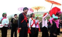 Adat pernikahan dari orang etnis minoritas Giay di provinsi Lao Cai