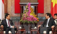 Presiden Truong Tan Sang menerima Ketua DPR Indonesia, Setya Novanto