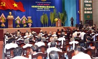 Presiden Truong Tan Sang menghadiri acara peringatan ultah ke-40 pembebasan Vietnam Selatan dan penyatuan Tanah Air di provinsi Long An