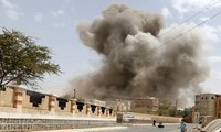 Pasukan koalisi Arab melakukan serangan udara terhadap Yaman tanpa memperdulikan gencatan senjata