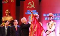 Sekjen Nguyen Phu Trong menghadiri acara peringatan ultah ke-85 Hari Terbitnya Majalah “Komunis” nomor pertama
