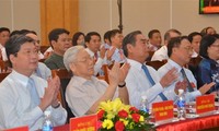 Sekjen KS PKV, Nguyen Phu Trong menghadiri Kongres kompetisi patriotik Kantor KS PKV