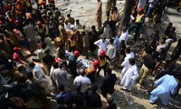 Serangan bom bunuh diri yang memakan banyak korban di Pakistan