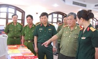 Pameran 1.000 benda menyambut ultah ke-70 Hari Berdirinya Pasukan Keamanan Publik Rakyat Vietnam