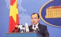 Menjamin keselamatan jiwa, hak dan kepentingan yang sah dari warga negara Vietnam
