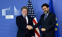 Amerika Serikat dan Uni Eropa berharap bisa menanda-tangani TTIP pada tahun 2016
