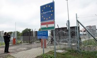Republik Czech membantu Hungaria melindungi perbatasan
