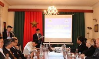 Presentasi tentang tema khusus “Laut Timur – Kebebasan perdagangan maritim dan penerbangan internasional” di Republik Czech