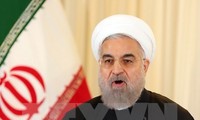 Rekor kira-kira 12.000 orang yang mencalonkan diri pada Parlemen Iran