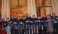 Acara unjuk muka Komunitas ASEAN di Paris