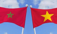 Memperkuat hubungan persahabatan tradisional dan kerjasama di banyak bidang antara Vietnam dan Maroko