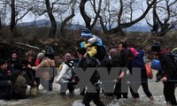 Yunani menunda pengembalian kaum migran ke Turki sesuai dengan permufakatan dengan Uni Eropa