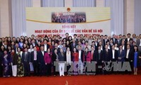Mengevaluasikan aktivitas Komisi urusan Masalah-Masalah Sosial MN Vietnam angkatan ke-13