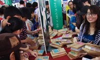 Siap menyelenggarakan Hari Buku Vietnam ke-3