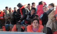Masalah migran: ratusan orang lagi yang diselamatkan di laut