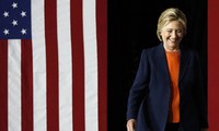 Ibu H.Clinton merebut kemenangan di Puerto Rico