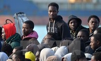 Masalah migran: 5.000 orang migran diselamatkan di Laut Tengah
