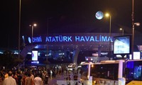 Serangan bom yang berlumuran darah di bandara Turki