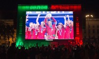 Kesebelasan sepak bola Portugal untuk pertama kalinya menjadi juara EURO