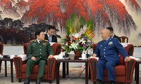 Approfondir la coopération défensive Vietnam-Chine