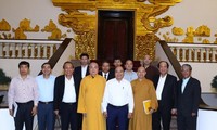 Nguyên Xuân Phuc préside une réunion sur l’organisation du Vesak 2019