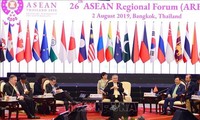 Pham Binh Minh au 26e Forum régional de l’ASEAN