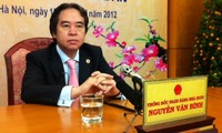 Präsident der vietnamesischen Staatsbank Binh informiert Bürger über Geldpolitik