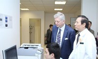  Delegation der belgischen Unternehmen besucht das internationale Krankenhaus 