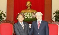 KPV-Generalsekretär Trong empfängt Kambodschas Parlamentspräsident Samrin