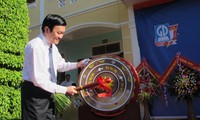 Staatspräsident Truong Tan Sang gratuliert Schülern zum neuen Schuljahr